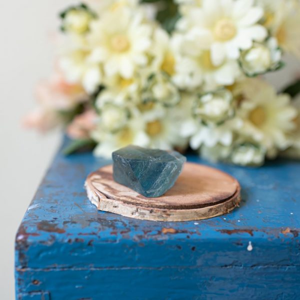 ROUGH BLUE FLUORITE GEMSTONE 3-5cm - Spirit And Shadow