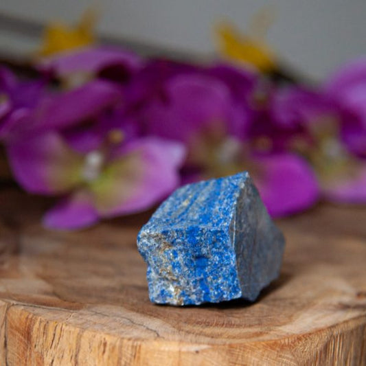 ROUGH LAPIS LAZULI GEMSTONE 2–4 cm – Stone of Truth and Wisdom - Spirit And Shadow