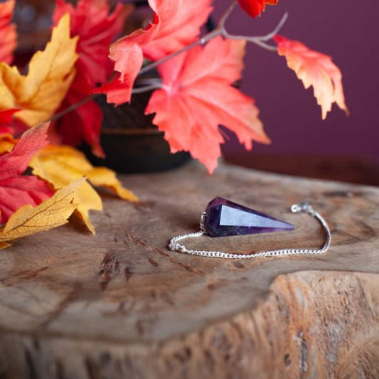 AMETHYST GEMSTONE PENDULUM - FACETED CRYSTAL FOR CHAKRA HEALING & SPIRITUAL AWARENESS - Spirit And Shadow