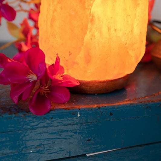HIMALAYAN SALT LAMP 3-4kg - Natural Air Purifier & Relaxation - Spirit And Shadow