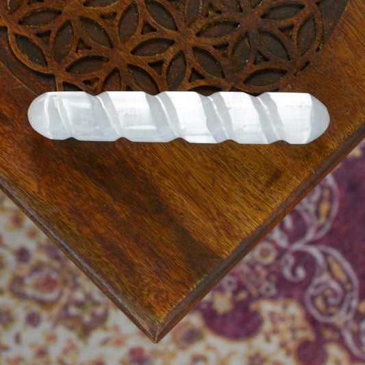 SELENITE MASSAGE ROD TWISTED 14 cm - Spirit And Shadow