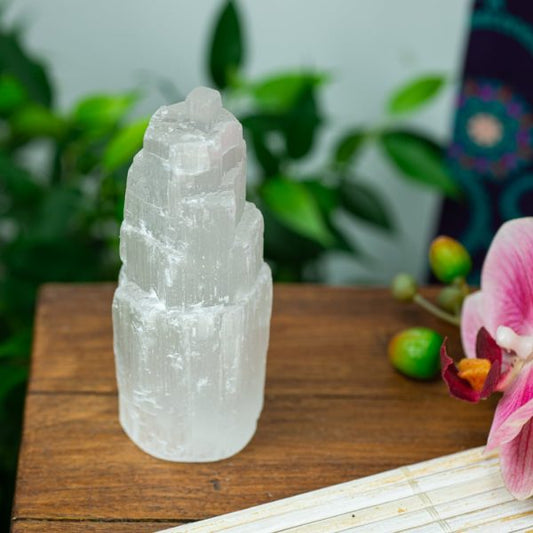 SELENITE TOWER 'ICEBERG' – High-Vibration Crystal 10cm - Spirit And Shadow