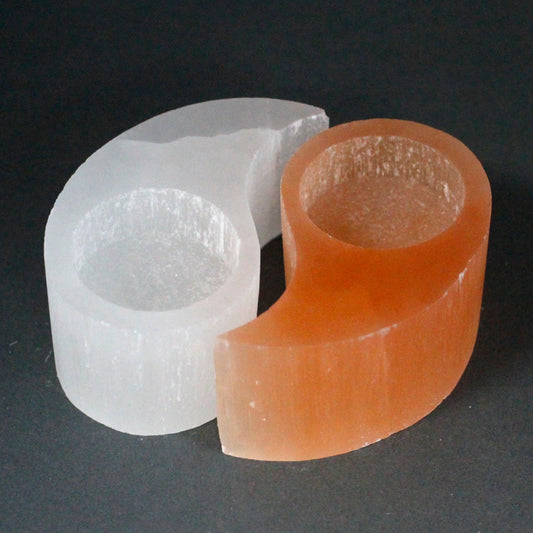 SELENITE TEALIGHT CANDLE HOLDER MOON/YIN SHAPE 10×8×4cm