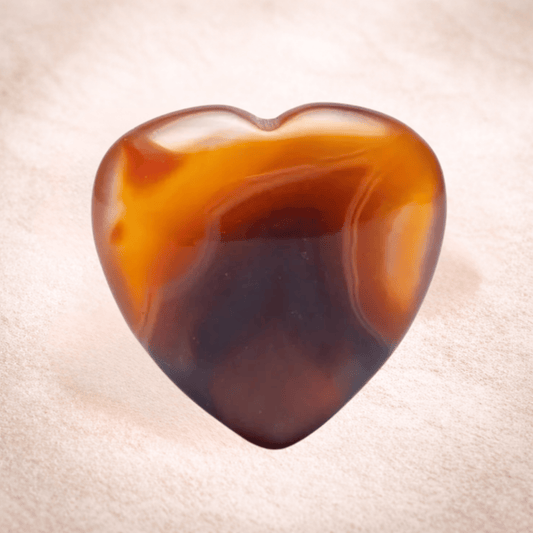 CARNELIAN HEART WORRY STONE 3cm – Energy & Confidence Crystal