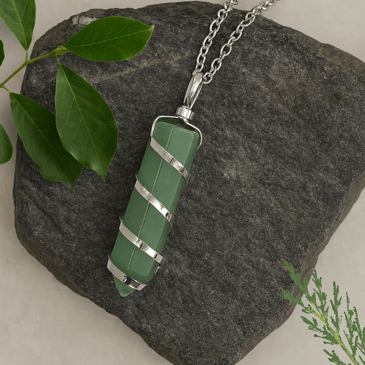 GREEN AVENTURINE CASCADE POINT PENDANT NECKLACE ON STAINLESS STEEL CHAIN (50cm)