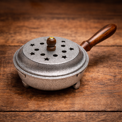 IRON INCENSE BURNER POT WITH MOON & STARS – Smudging Cauldron with Handle & Lid