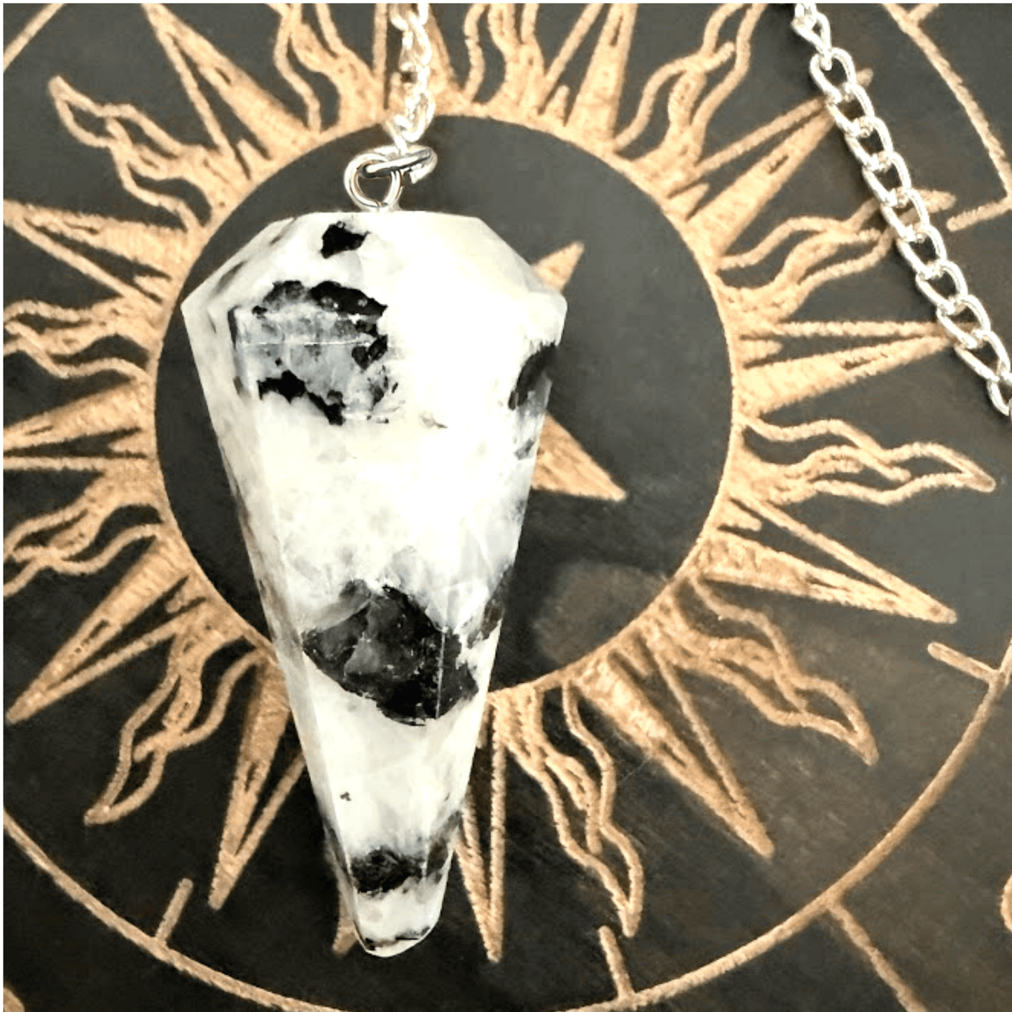 PENDULE EN PIERRE PRÉCIEUSE AMÉTHYSTE - CRISTAL À FACETTES POUR LA GUÉRISON DES CHAKRAS ET LA CONSCIENCE SPIRITUELLE