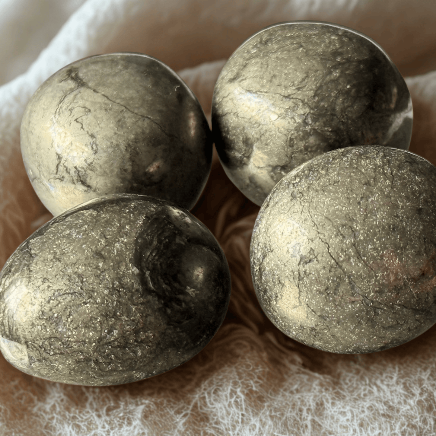 PYRITE CRYSTAL TUMBLESTONE  A Grade 20–30mm – Stone of Protection & Abundance